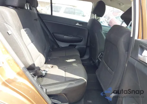 2018 Kia Sportage Lx z USA, uszkodzony, nr VIN KNDPM3AC5J7489713